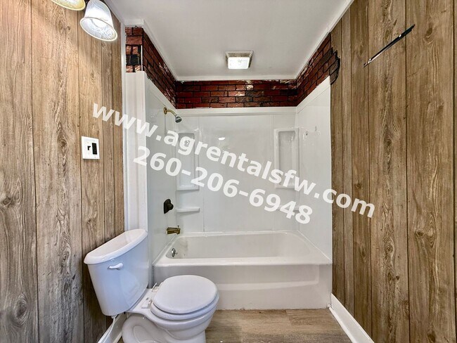 Building Photo - 2919 S Harrison St