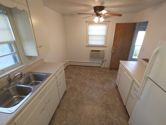 Kitchen - 2541 Gilead Ave