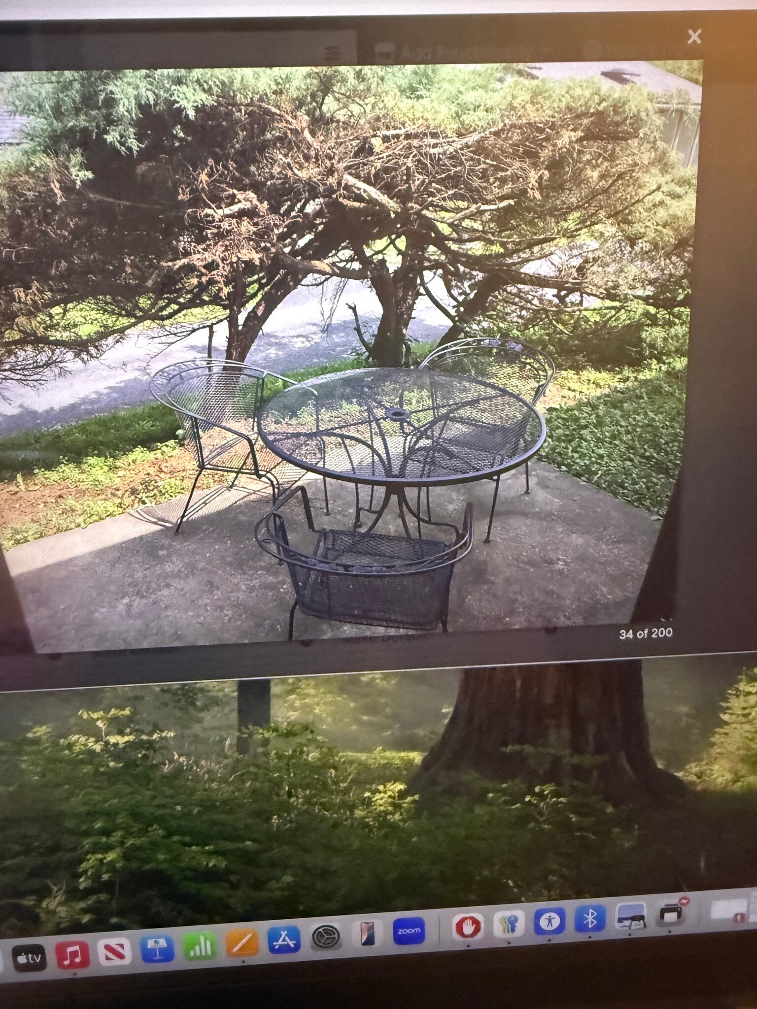 Building Photo - 1049 Danby Rd