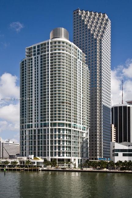 Building Photo - 300 S Biscayne Blvd