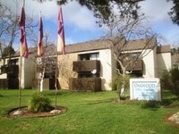Building Photo - Oakwood Village Apartments