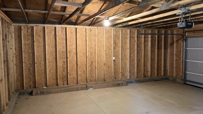 Building Photo - 2025 Culver Ave