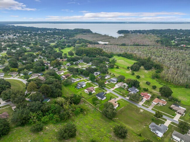 Building Photo - 12410 Wedgefield Dr