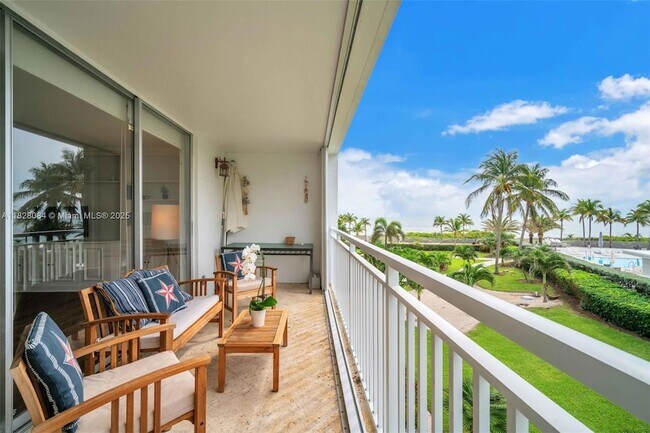 Building Photo - 611 Ocean Dr