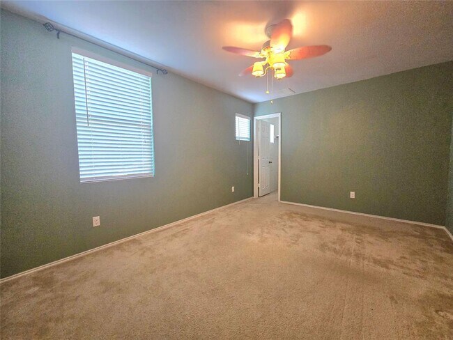 Building Photo - 133 Hillhouse Ln