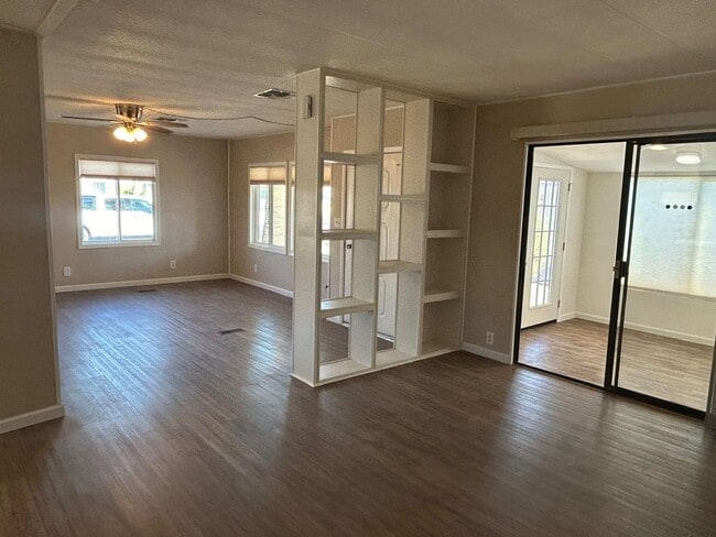 Building Photo - Long Term 2 bedroom in Sun Lakes