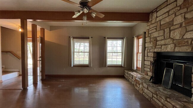 Building Photo - 2018 FM 1486