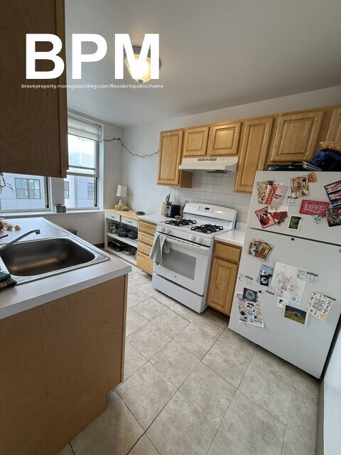 Building Photo - 28 Colborne Rd