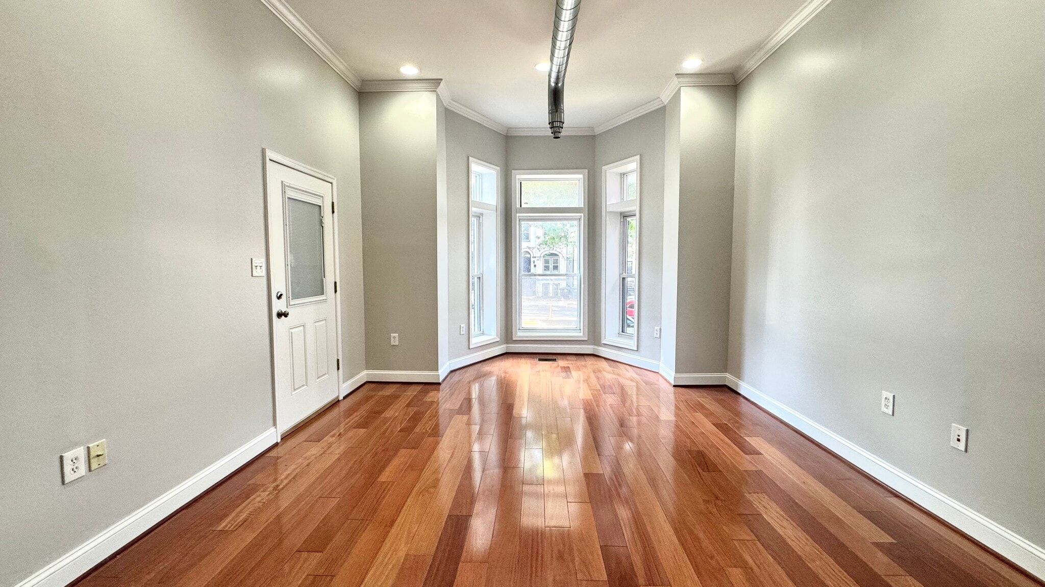 Bay window offers lots of natural light - 52 New York Ave NW
