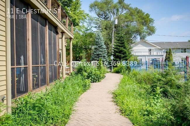 Building Photo - 11 E Chestnut St