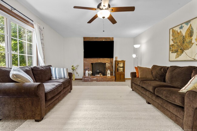 Building Photo - 21 Lyda Dr