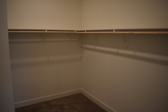 Building Photo - 8168 Oxbow Lndg Lp