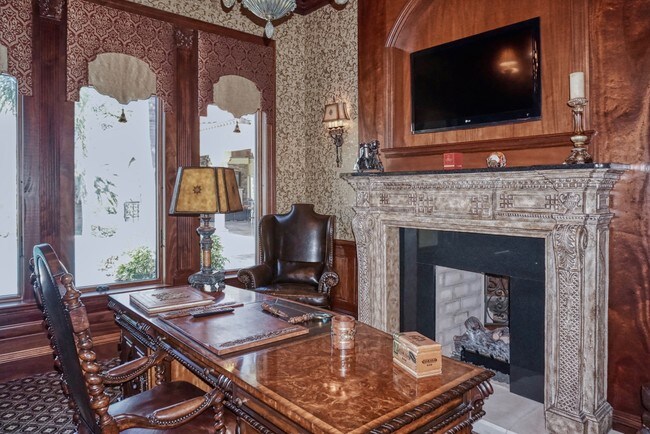 Building Photo - 1363 Oceanview Dr