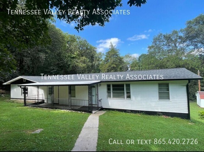 Primary Photo - 3009 Cox Ln
