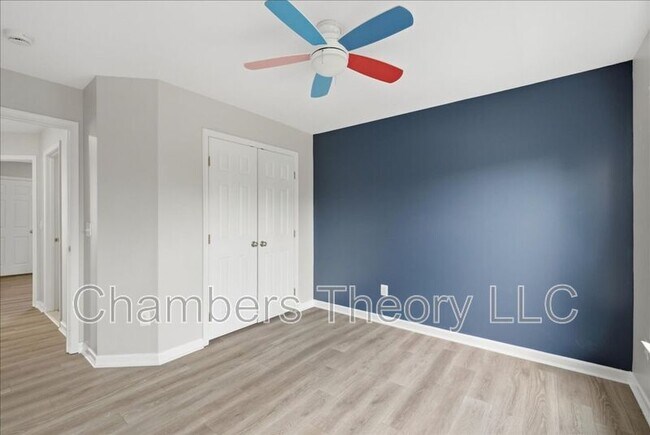 Building Photo - 42211 Marcy Way