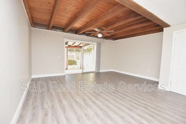 Building Photo - 2241 9th St SE