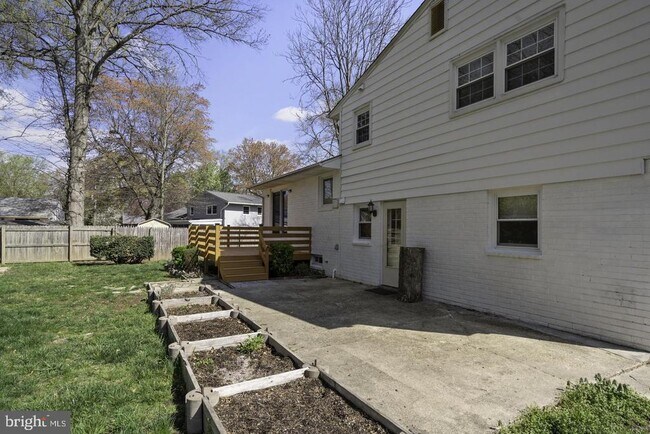 Building Photo - 8908 Charles Augustine Dr