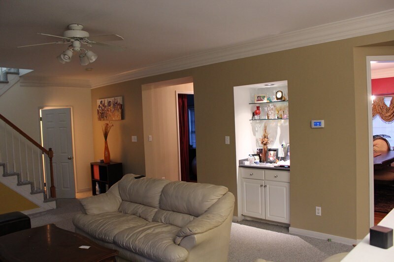 Family room - 10913 Brunson Way