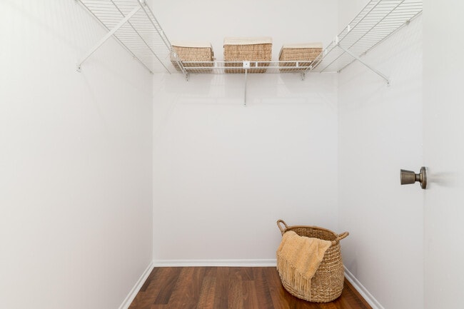 Building Photo - 3254 SE Aster Ln