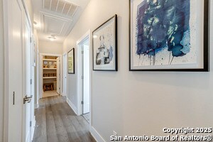 Building Photo - 203 Nogalitos St