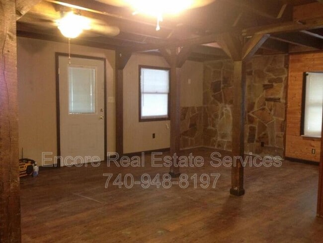 Building Photo - 52 Railroad St SW