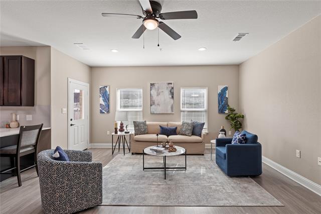 Building Photo - 1022 Debby Ct