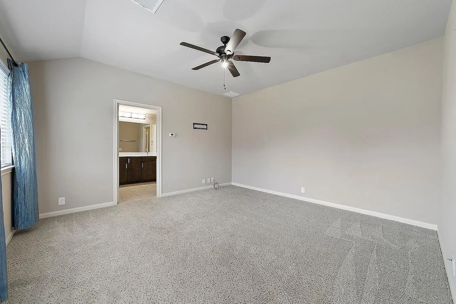 Building Photo - 485 Harding Ln