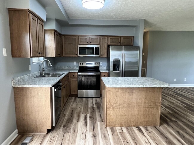 Building Photo - "Charming 3-Bedroom Haven with 2 Full Baths in Portland, TN – Your Cozy Retreat Awaits!"