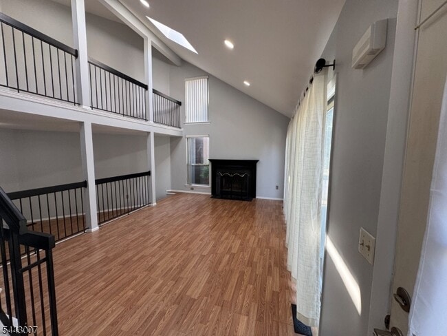 Building Photo - 3811 Bloomingdale Dr