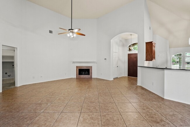 Building Photo - 17635 Arcadia Point Ln