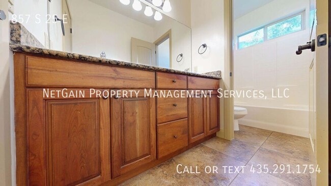 Building Photo - 857 S 25 E