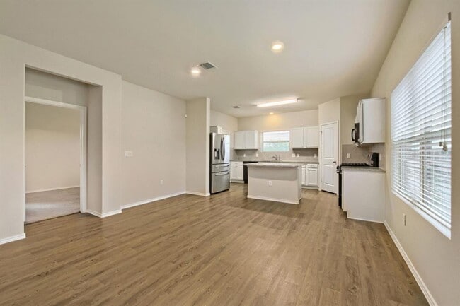 Building Photo - 7300 Dungarees Wy