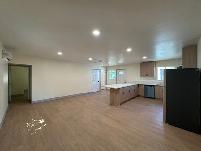 Building Photo - Just completed  brand new 3-bedroom, 2-bath ADU