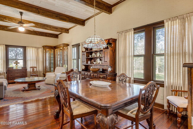 Building Photo - 411 Wiggins Rd