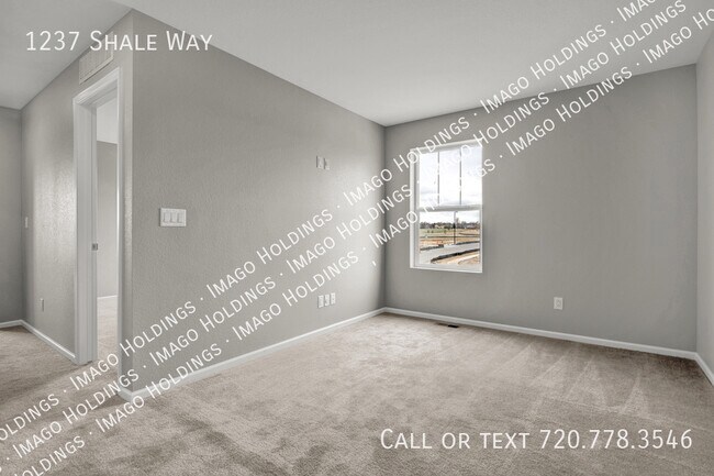 Building Photo - 1237 Shale Dr