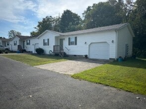 Building Photo - 300 N Ferne Clyffe Rd