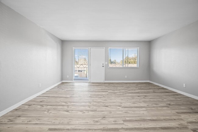 Building Photo - Ground floor remodeled 2 br unit