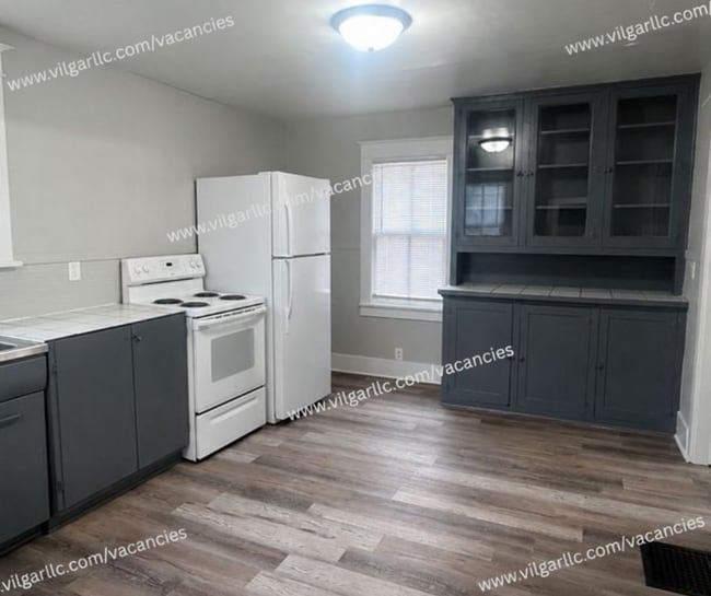 Building Photo - Step into comfort, convenience, and quality living in this conveniently designed 4-bedroom, 2-flo...