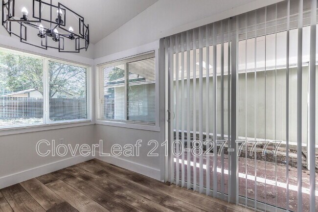 Building Photo - 9631 Ivy Bend St