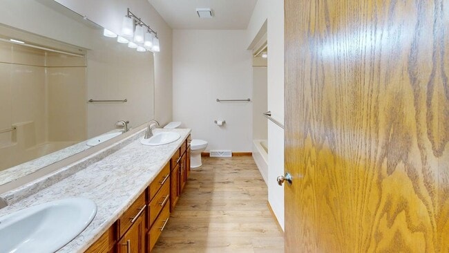 Building Photo - 1209 W Wausau Ave