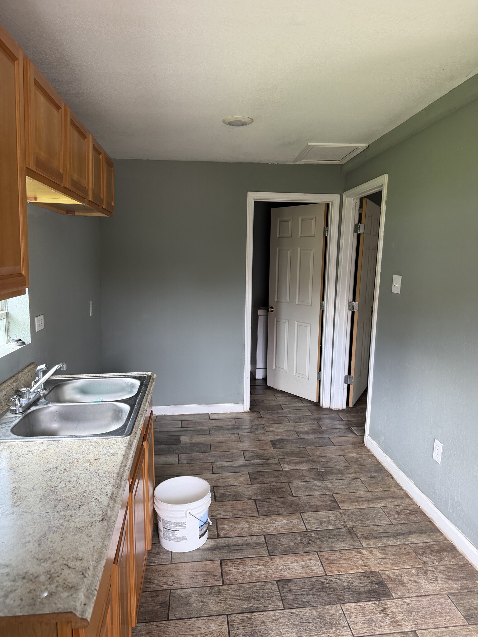 Kitchen - 441 Canton