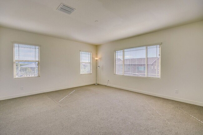 Building Photo - 4529 E Vista Bonita Dr