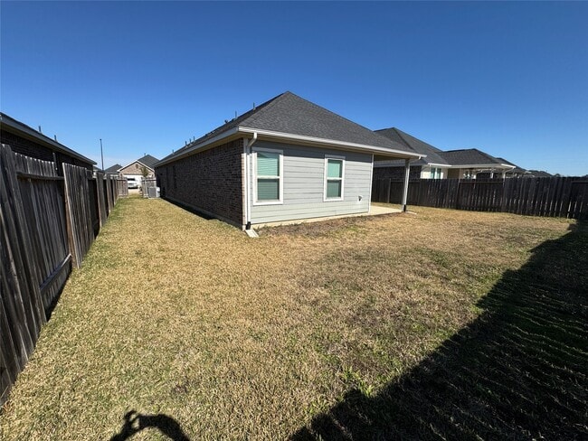 Building Photo - 31303 Whitfield Ct