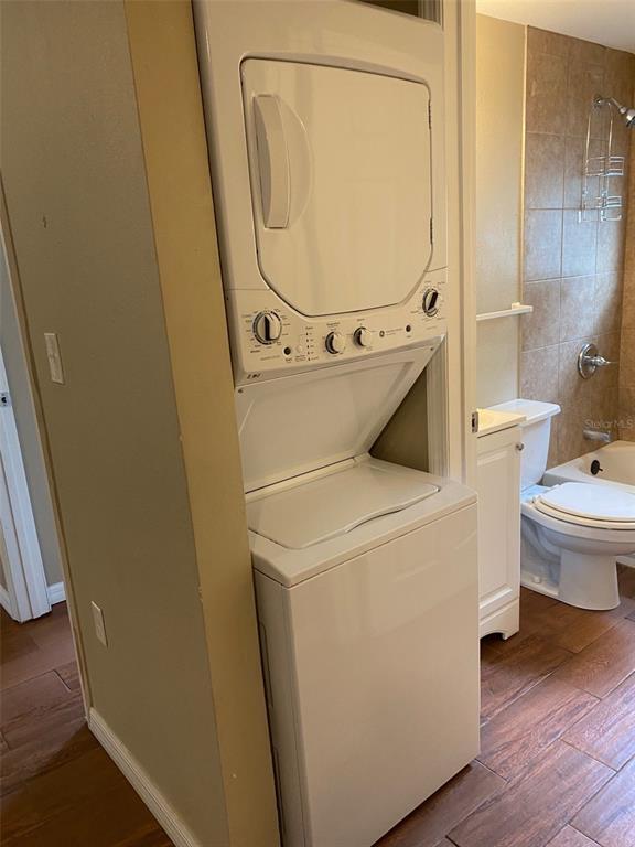 Building Photo - 1002 E McDonald Ave