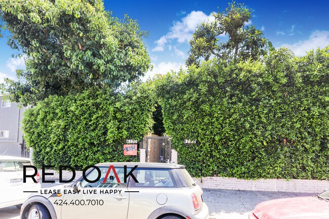 Building Photo - 4730 St Charles Pl