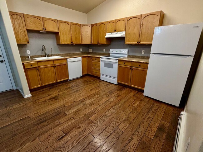 Building Photo - 2361 Badger Rd