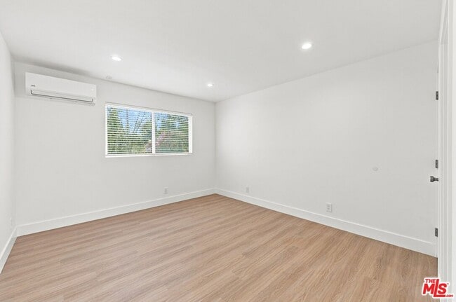 Building Photo - 20210 W Gault St