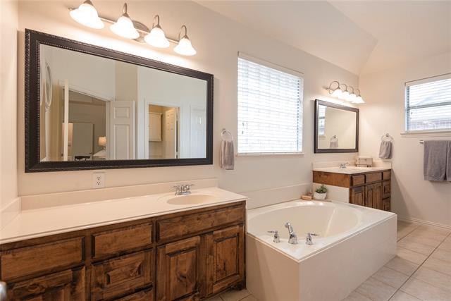 Building Photo - 913 Canyon Wren Dr