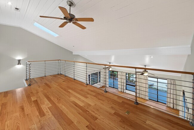 Building Photo - 745 Sagamore Dr