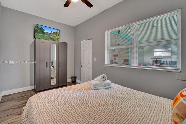 Building Photo - 529 NW 8th St